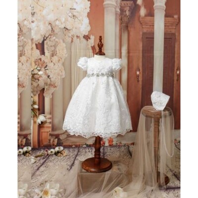 Z10433DAL / Y90307 DRESS & BONNET OFF WHITE EMBROIDERED TULLE R STONE SWIRL BELT