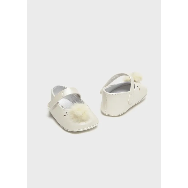 IVORY MARY JANE SHOE FUR POM POM TRIM / 9792-082