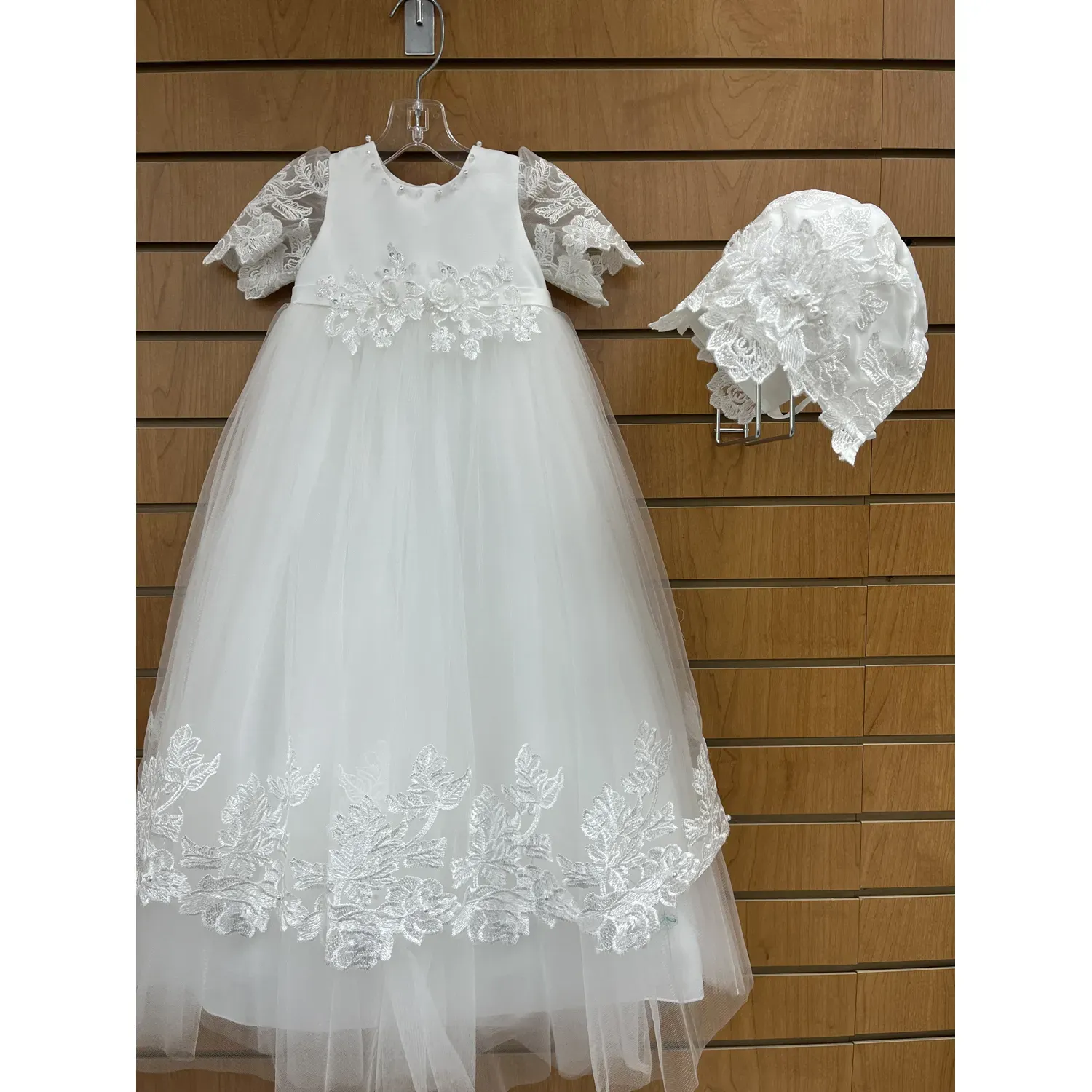 2PC GOWN & BONNET OFF WHITE TULLE LACE AT HEM & WAISTBAND CAP SLEEVE BAPTISM / CHRISTING / Y23071