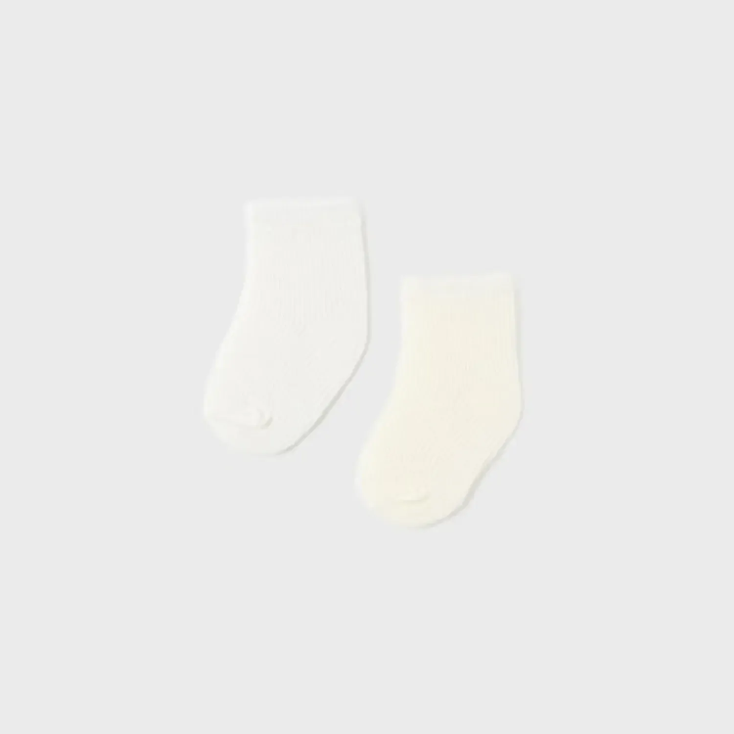 2 PAIR SOCKS CREAM OR WHITE / 9587-025