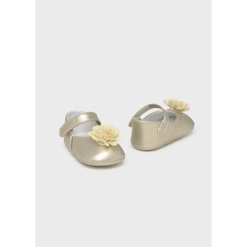 GOLD MARY JANE SHOE FLOWER APPLIQUE / 9902-010