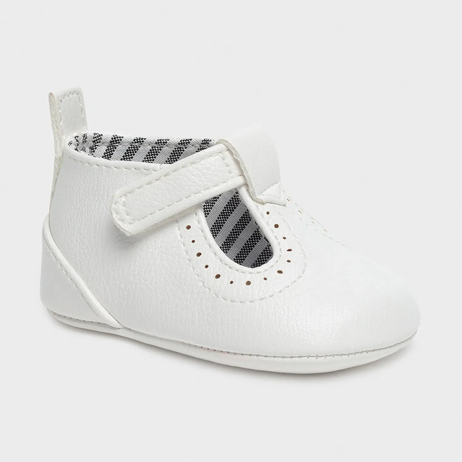 SHOE WHITE FAUX LEATHER / 9392