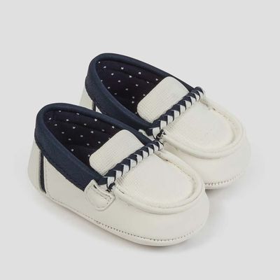 SHOE SLIP ON MOCCASINS WHITE NAVY TRIM / 9275