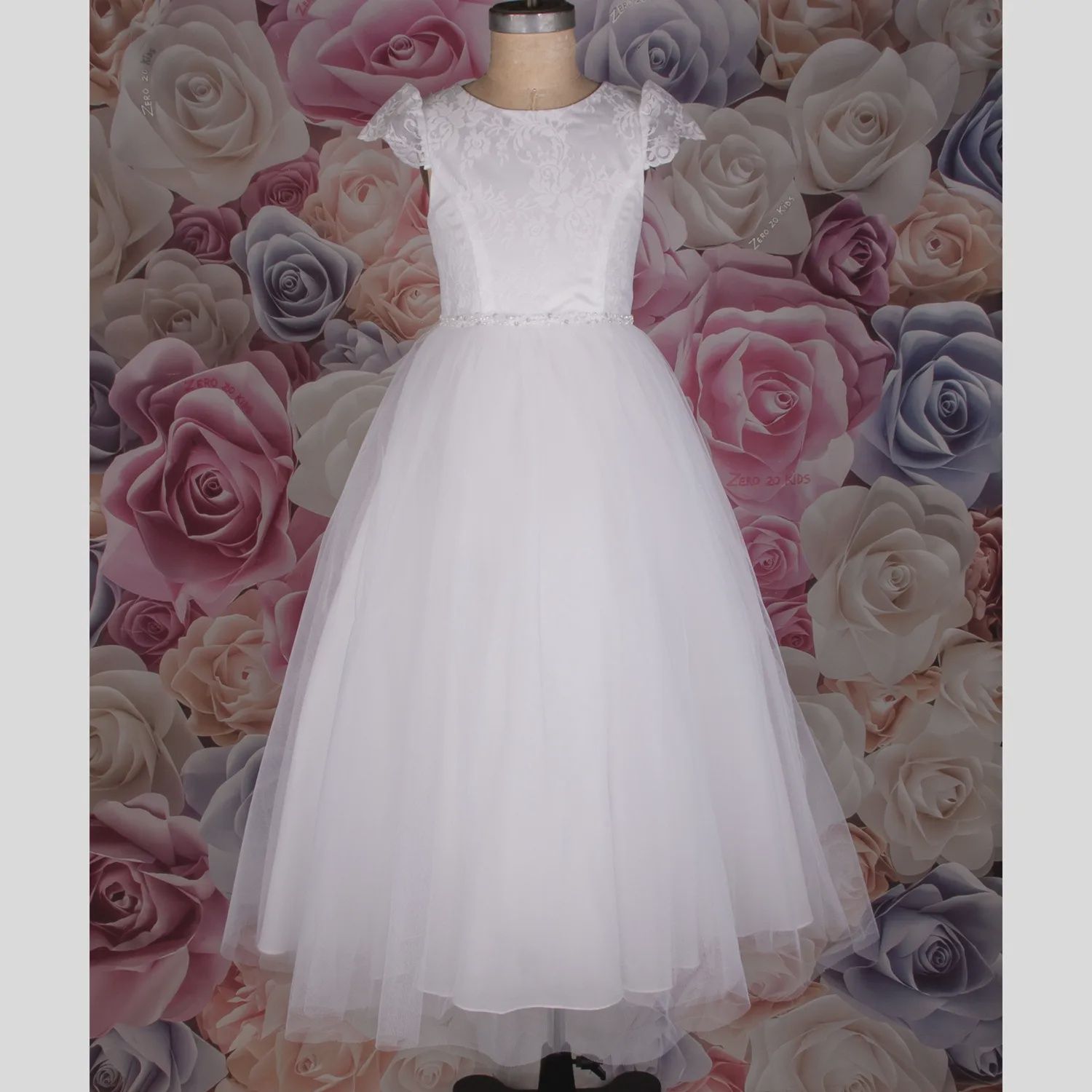 GOWN 1985H LACE & TULLE CAP SL