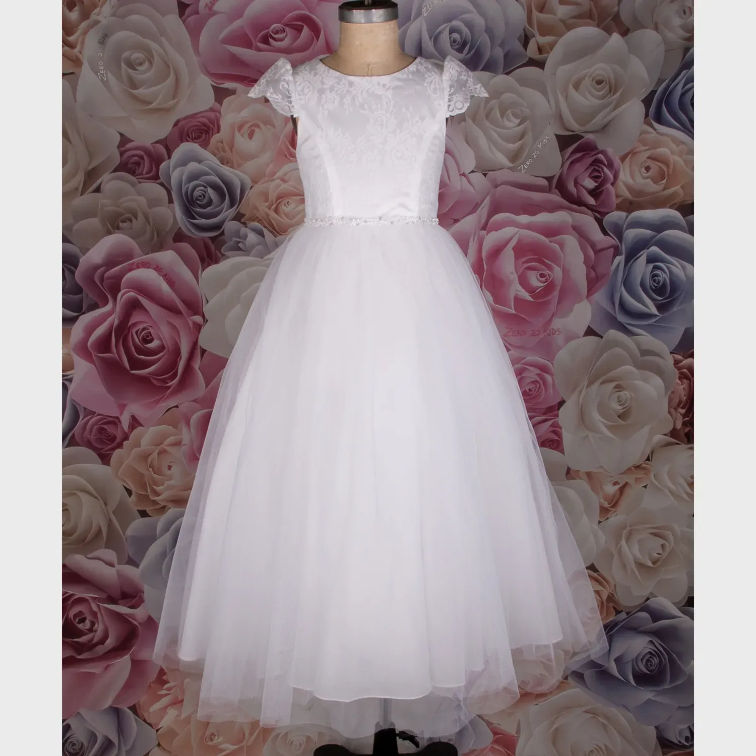 GOWN 1985H LACE & TULLE CAP SL
