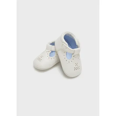 SHOES WHITE PUNCHED HOLES PRINT VELCRO BABY / 9504