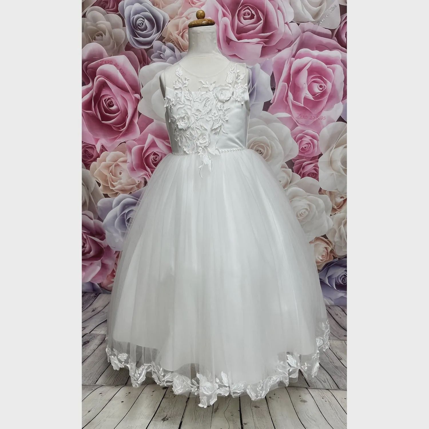 DRESS OFF WHITE HIGH LOW LEAVES & FLOWER APPLIQUE PEARL BUTTONS / D9012072