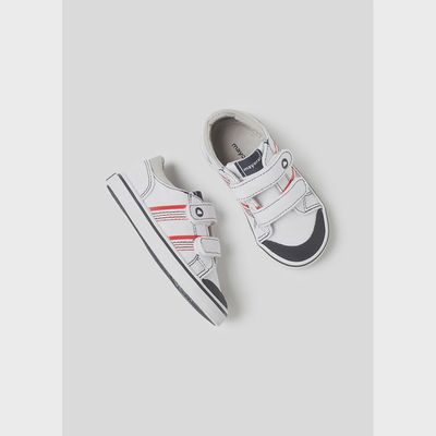 SHOE WHITE CANVAS RED STRIPE & NAVY TRIM VELCRO / 41380