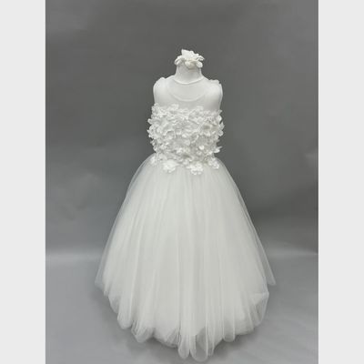 GOWN OFF WHITE WITH TAIL FLOWER APPLIQUE BODICE / 1803