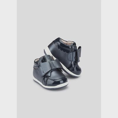 HIGH CUT BOOT NAVY & PATENT LEATHER BOW TRIM / 42294