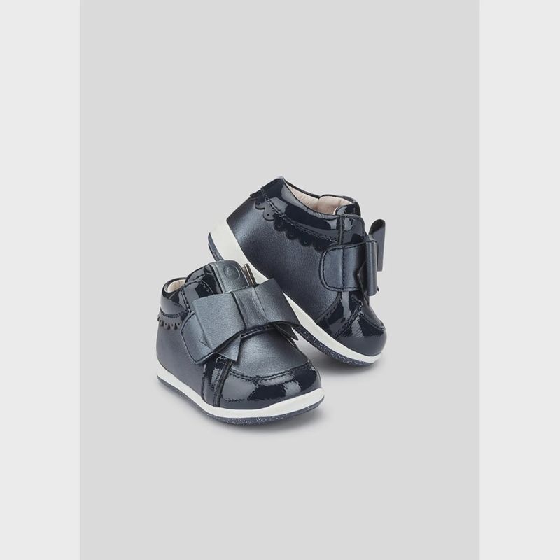 HIGH CUT BOOT NAVY & PATENT LEATHER BOW TRIM / 42294