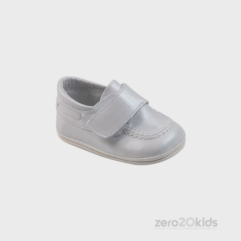 SHOE 9513 WHT BOY VELCRO CLOS