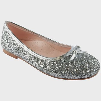 SHOE SILVER SPARKLE BOW TRIM SLIP O / 9071