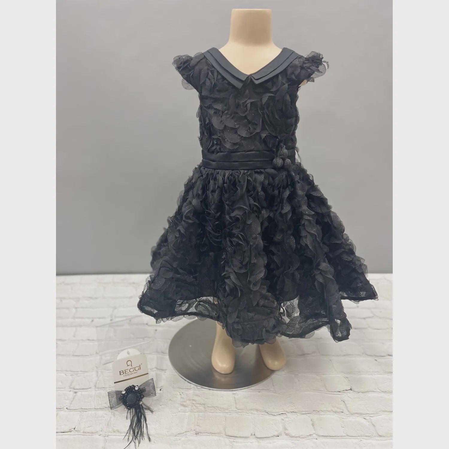 DRESS   BLACK SWIRL ROSES APPLIQUE TULLE / 2404