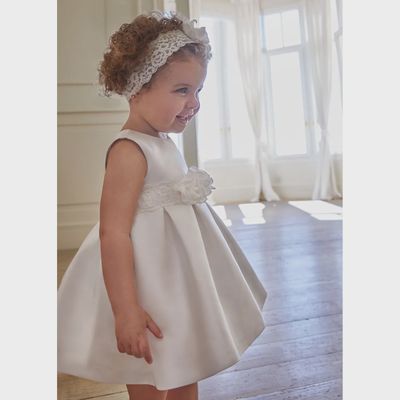 DRESS WHITE PLEATED LACE & FLOWER WAISTBAND SLEEVELESS / 5014-075