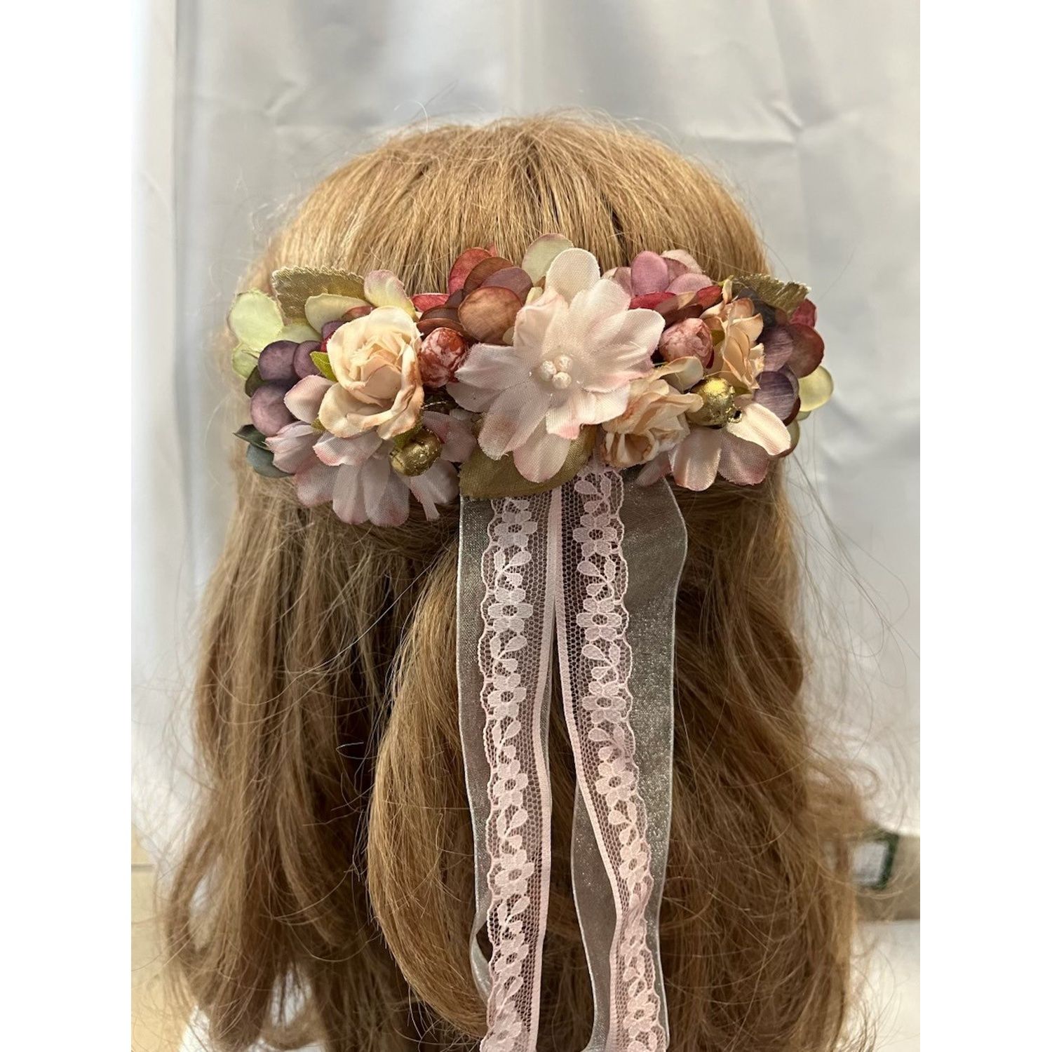 HAIRCOMB LARGE MULTICOLORED FLOWERS & PINK LACE RIBBON / 6209