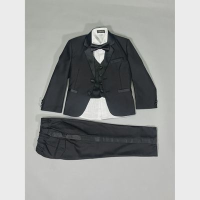 5C TUXEDO BLACK SATIN LAPEL / 8192