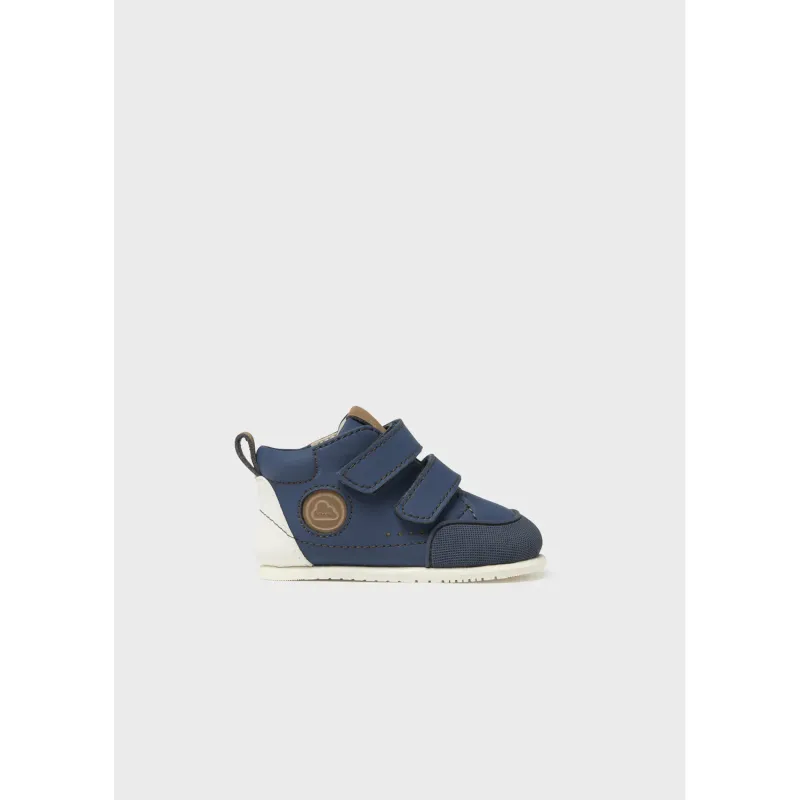 SHOE NAVY HIGHCUT 2 STRAPS CLOSURE BROWN TRIM / 42417-054 SHOE NAVY HIGHCUT 2 STRAPS CLOSURE BROWN TRIM / 42417-054