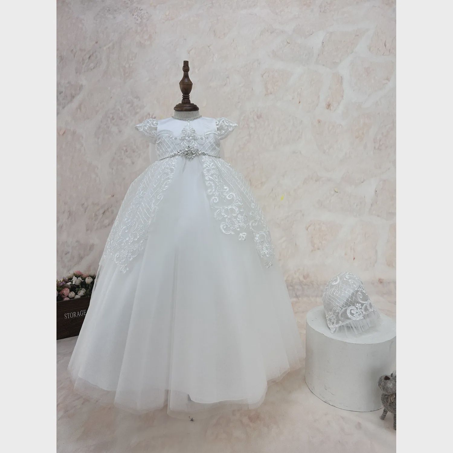 BAPTISM / CHRISTING GOWN OFFWHITE LACE & SEQUIN OVERSKIRT TULLE SKIRT HAT & BOW TRIM RHINESTONE TRIM / Y23096