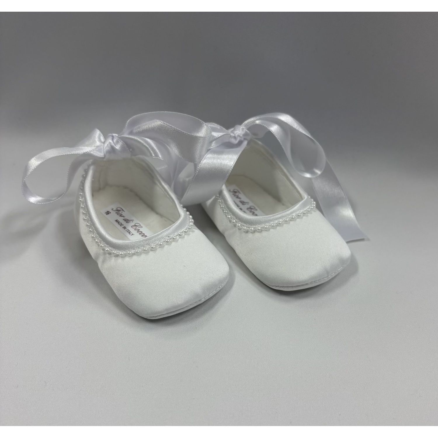 SHOE WHITE BALLERINA PEARL TRIM / 510P