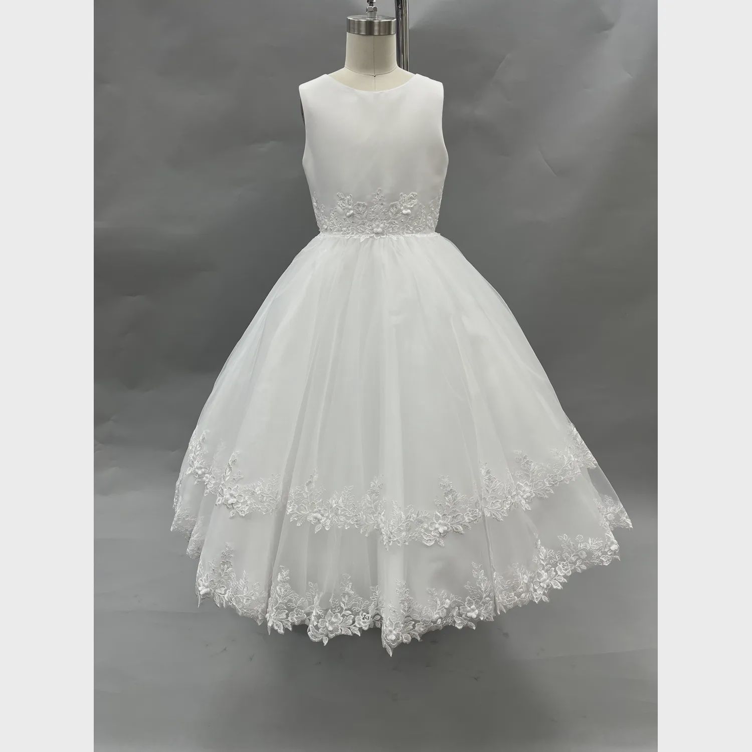 DRESS WHITE TEA LENGTH SATIN & TULLE LACE WAISTBAND & 2 HEM LINE / 124415