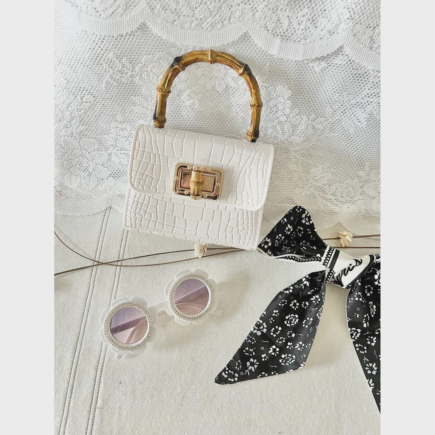 WHITE JELLY PURSE BAMBOO HANDLE / PS-JL0712