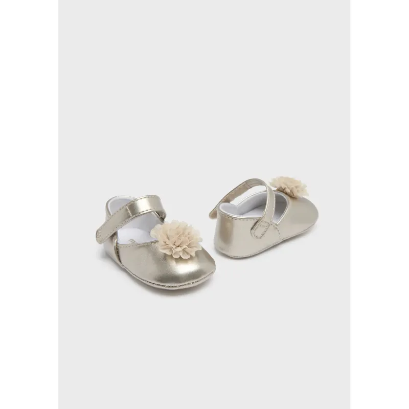 MARY JANE SHOE CHAMPAGNE FLOWER TRIM GOLD / 9740-050