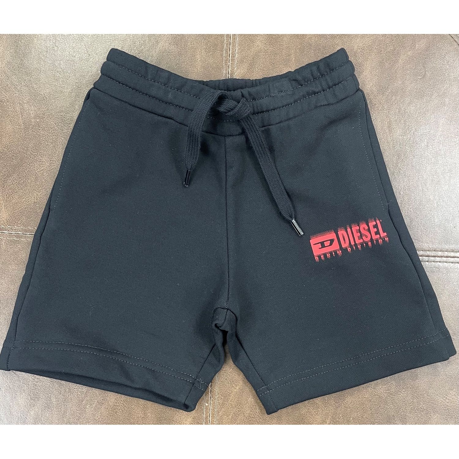 BLACK SWEAT SHORT RED DIESEL LOGO / J02236-K9002