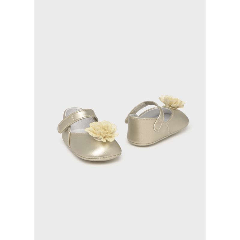 GOLD MARY JANE SHOE FLOWER APPLIQUE / 9902-010