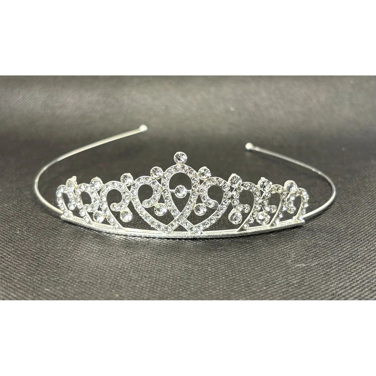 TIERA SILVER & RHINESTONES HEARTSHAPE / A