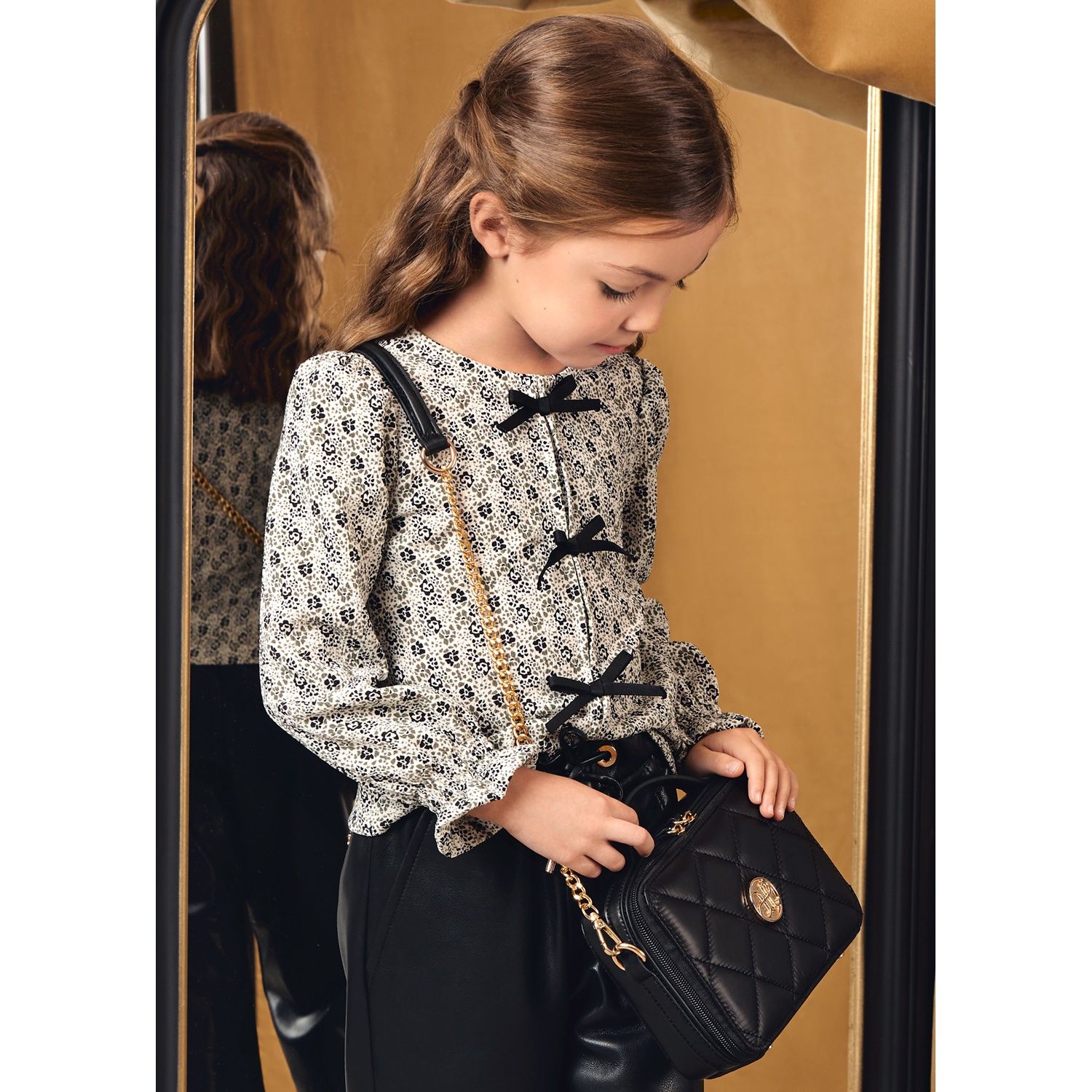 GREEN & IVORY T-SHIRT FLORAL PATTERN BLACK BOW / 5611-006