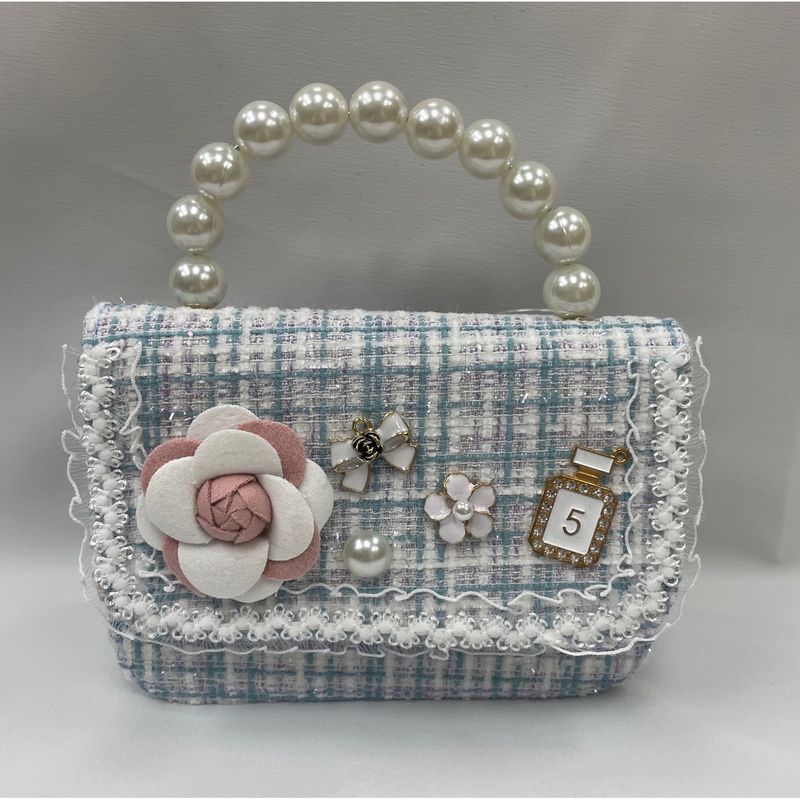 Z11918ZER / TWEED PURSE BABY BLUE & WHITE TRIM CHARMS