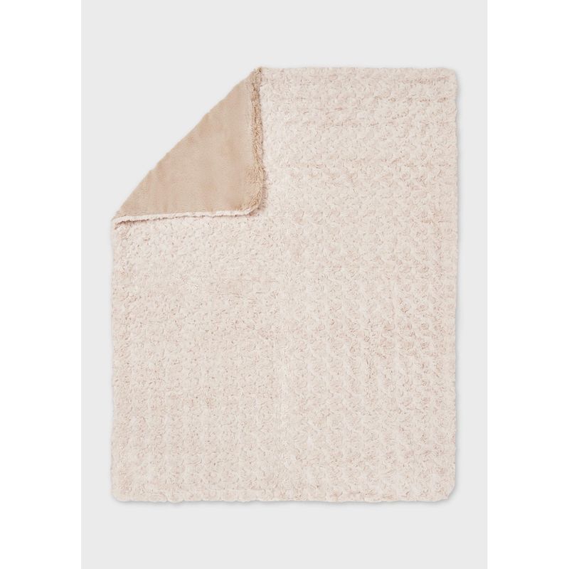 BEIGE FUR BLANKET SWIRL PATTERN / 19033-077