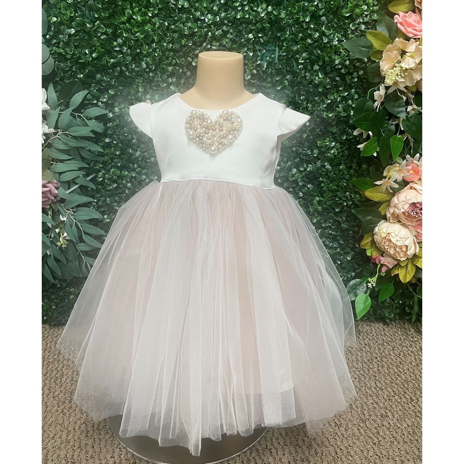 CREAM & PINK DRESS  PEARL HEART APPLIQUE / 202
