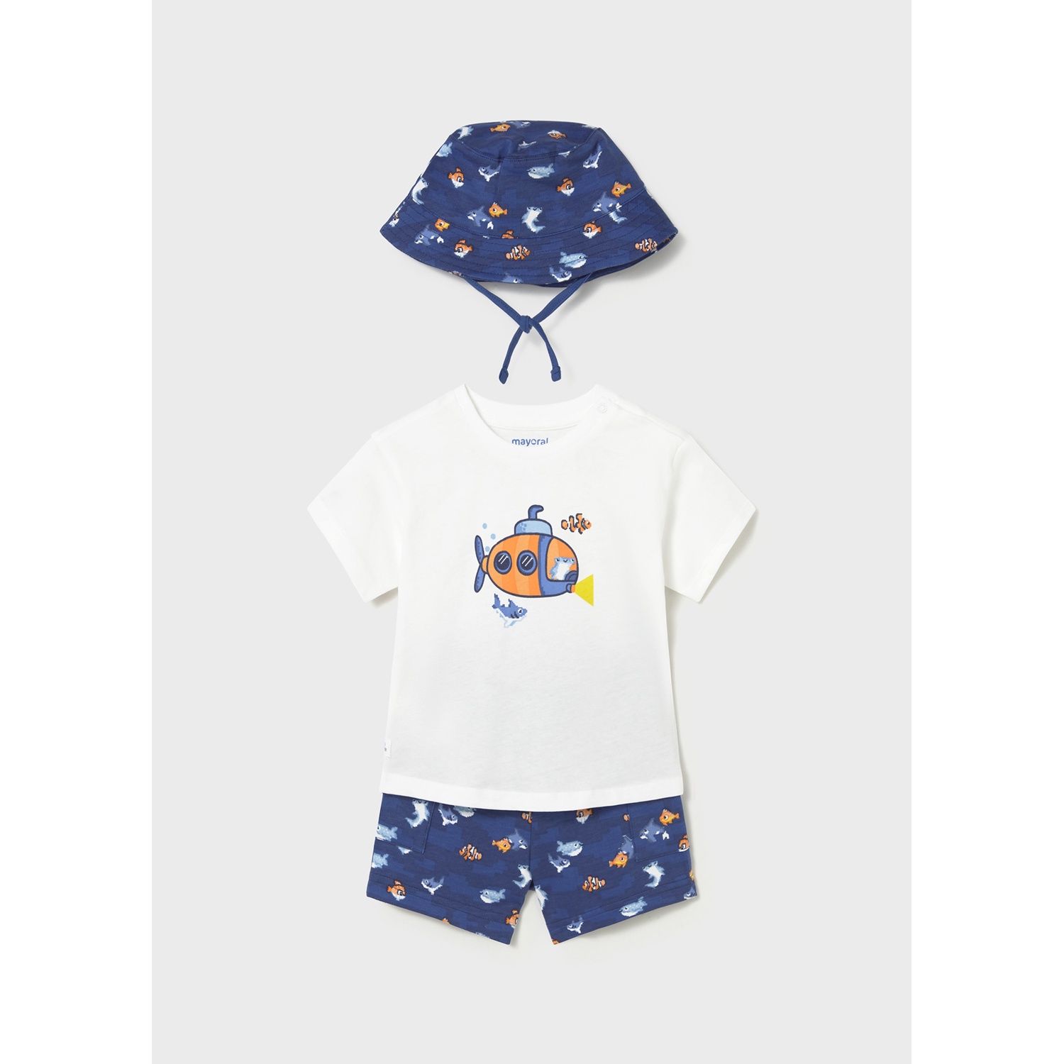 3PC WHITE & BLUE SHORT SET WITH BUCKET HAT SHARK PRINT KNIT / 1667-082