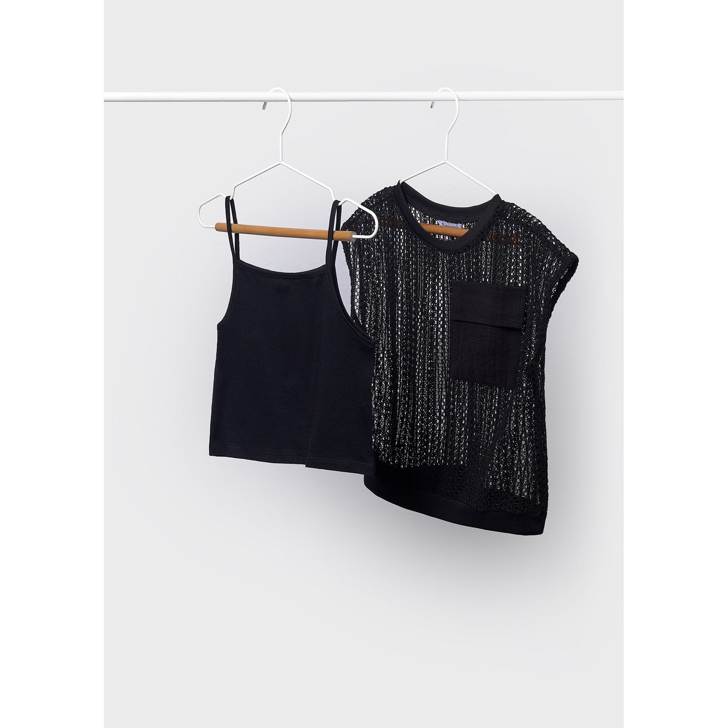 BLACK 2PC TWIN SET CROCHET WITH POCKET / 6160-062