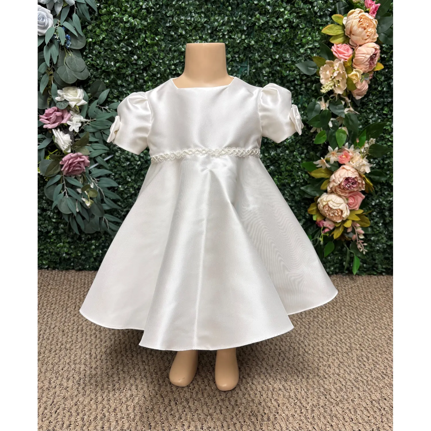WHITE TAFFETA DRESS SHORT SLEEVE W/BOW TRIM / L3451-090