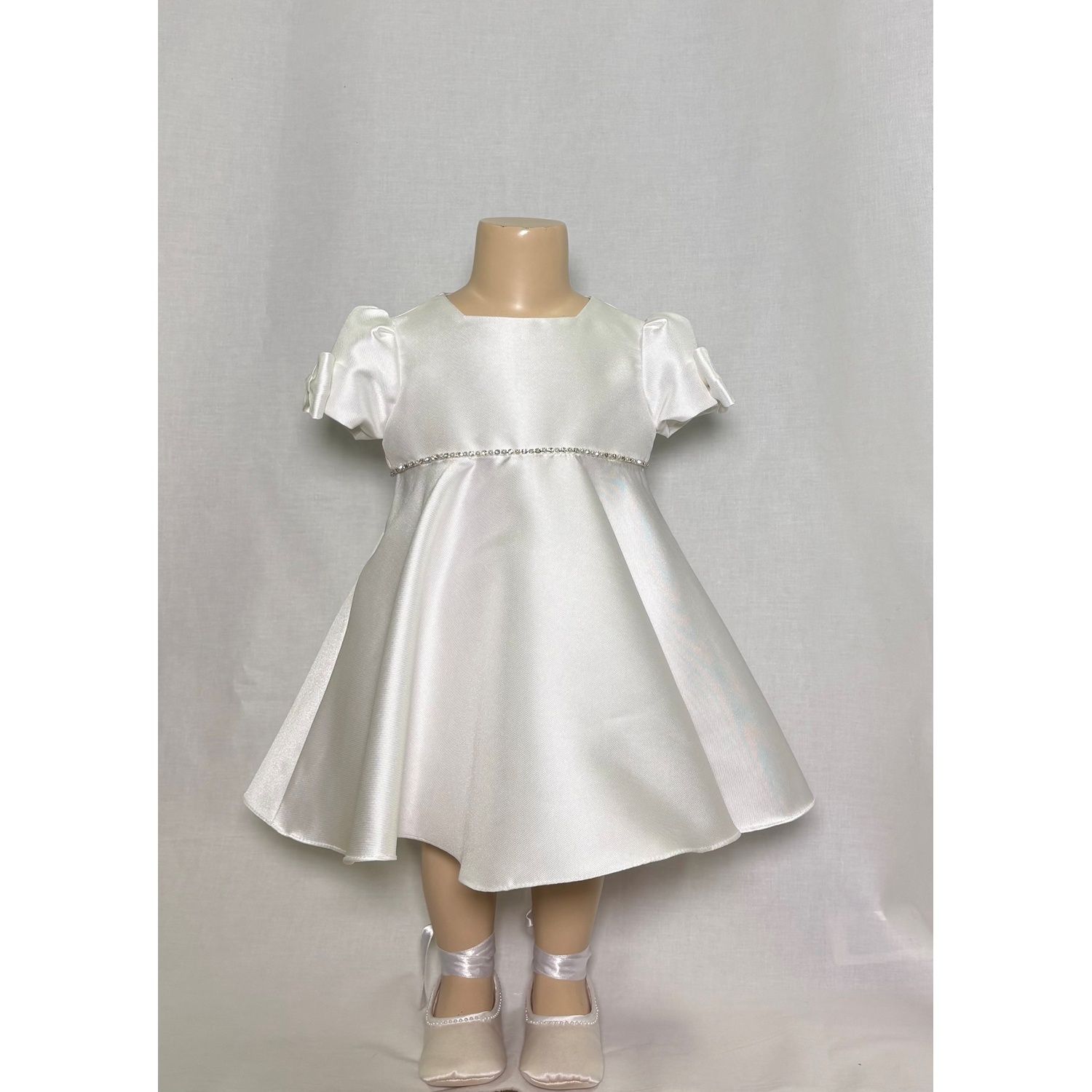 WHITE TAFFETA DRESS SHORT SLEEVE W/BOW & RSTONE TRIM  L3451-090