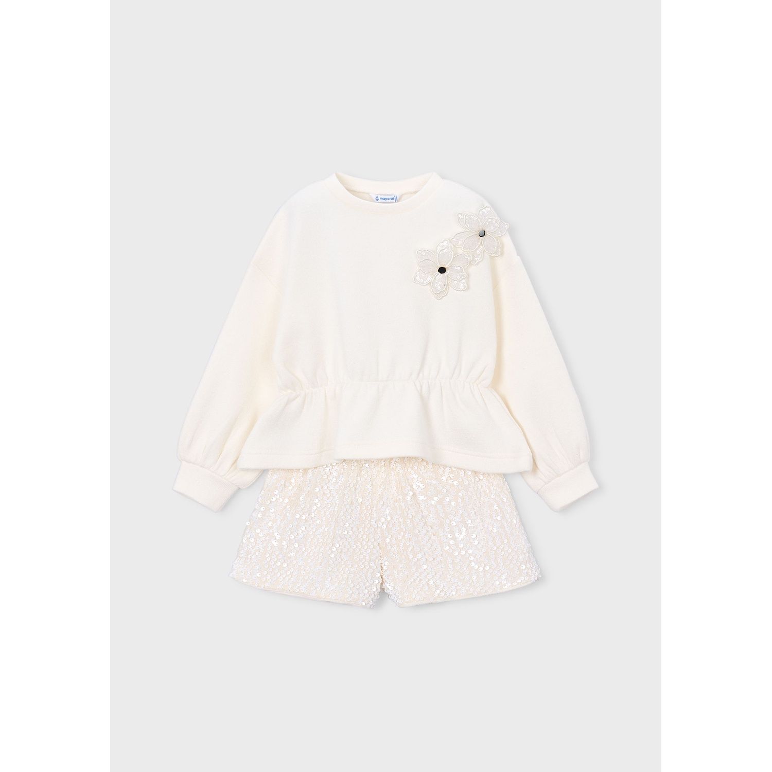 OFF WHITE KNIT TOP & SEQUIN SHORTS 2 FLOWERS APPLIQUE / 4231-048 OFF WHITE KNIT TOP & SEQUIN SHORTS 2 FLOWERS APPLIQUE / 4231-048