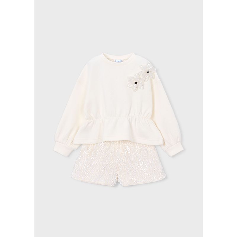 OFF WHITE KNIT TOP & SEQUIN SHORTS 2 FLOWERS APPLIQUE / 4231-048
