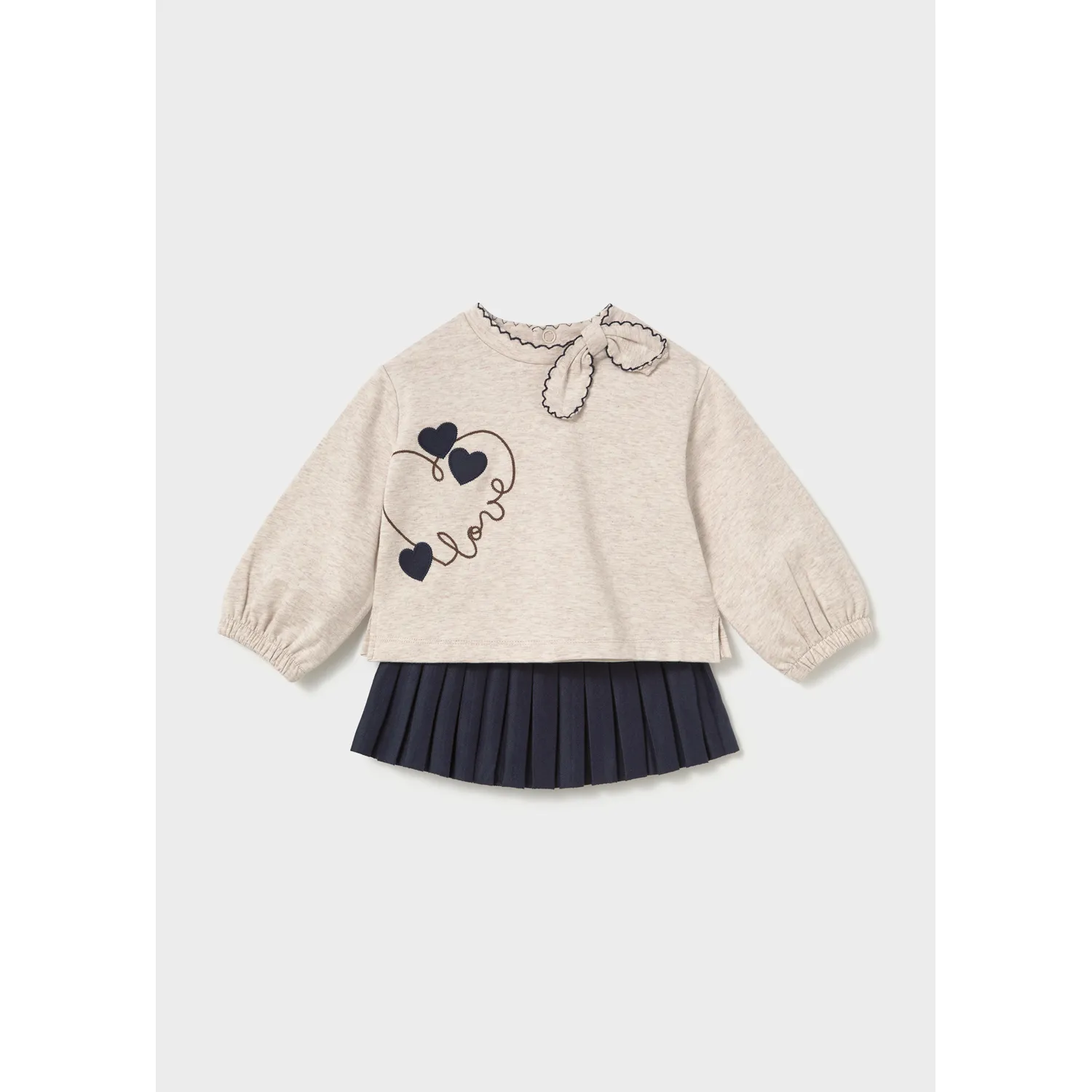 2PC NAVY & BEIGE PLEATED SKIRT NAVY HEART APPLIQUE / 2951-039 2PC NAVY & BEIGE PLEATED SKIRT NAVY HEART APPLIQUE / 2951-039