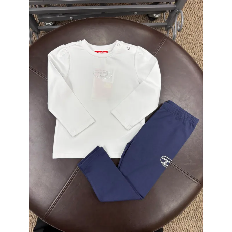 R10883DSL / K005663-10 2PC WHITE TSHIRT NAVY LEGGING D LOGO LONG SLEEVE