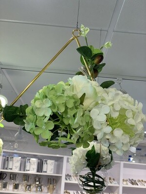 11&quot; Triangle with flowers