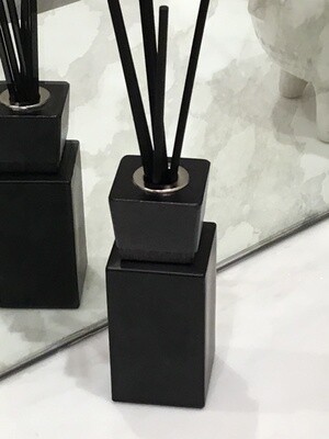Black Square Reed Diffuser with Black Wood Top