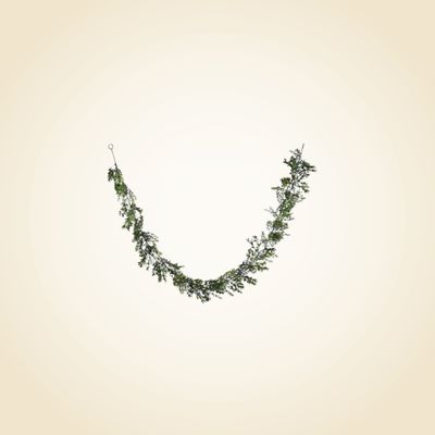 Boxwood Garland