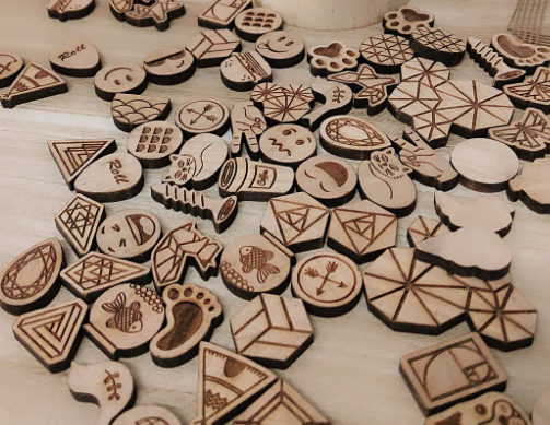 WOODEN CHARMS/ PENDANTS/CLOTHING TAGS