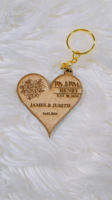 WOODEN HEART  KEYCHAIN