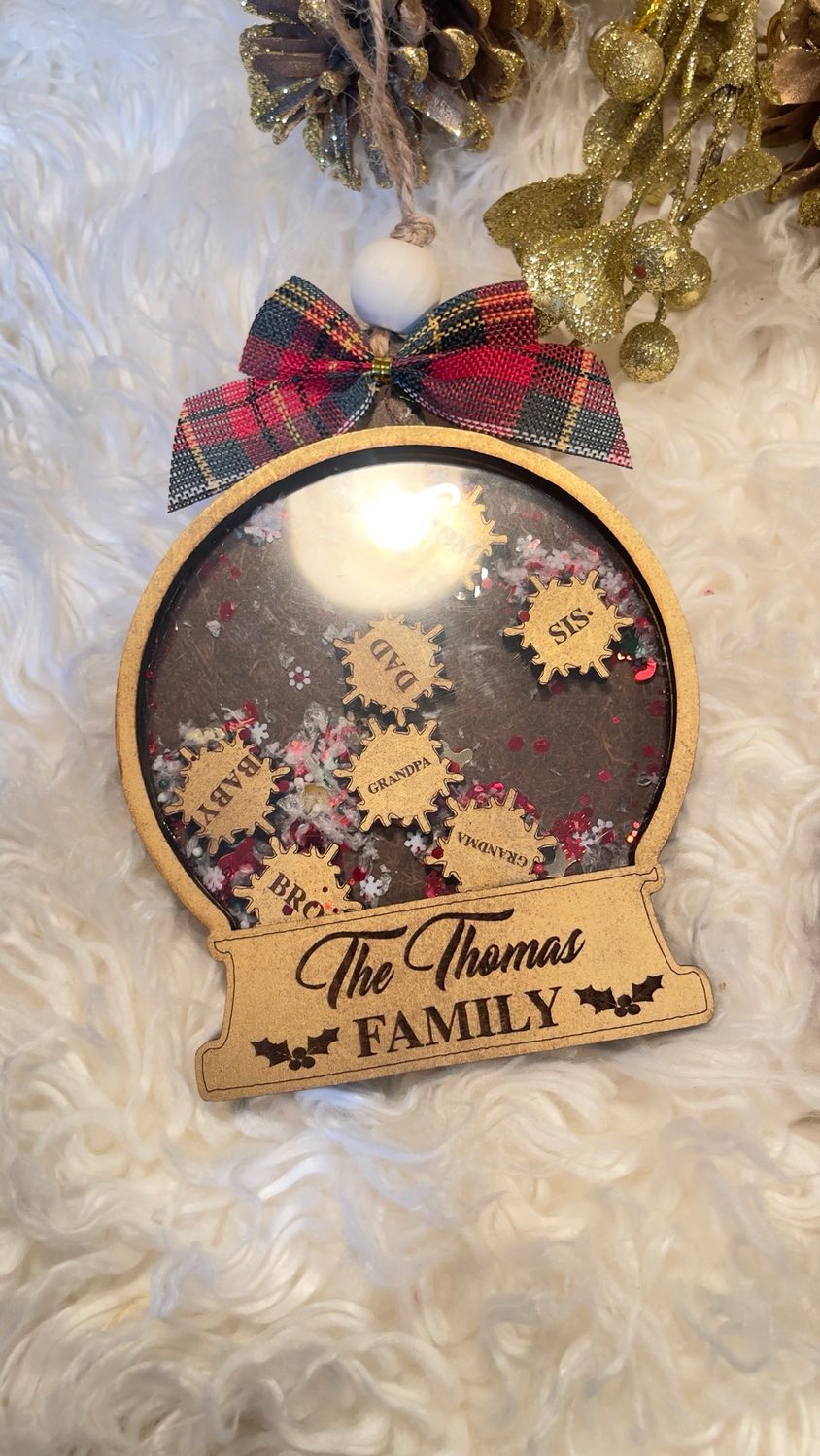 SNOW GLOBE SHAKER ORNAMENT WITH NAMES AS SHAKER PIECES