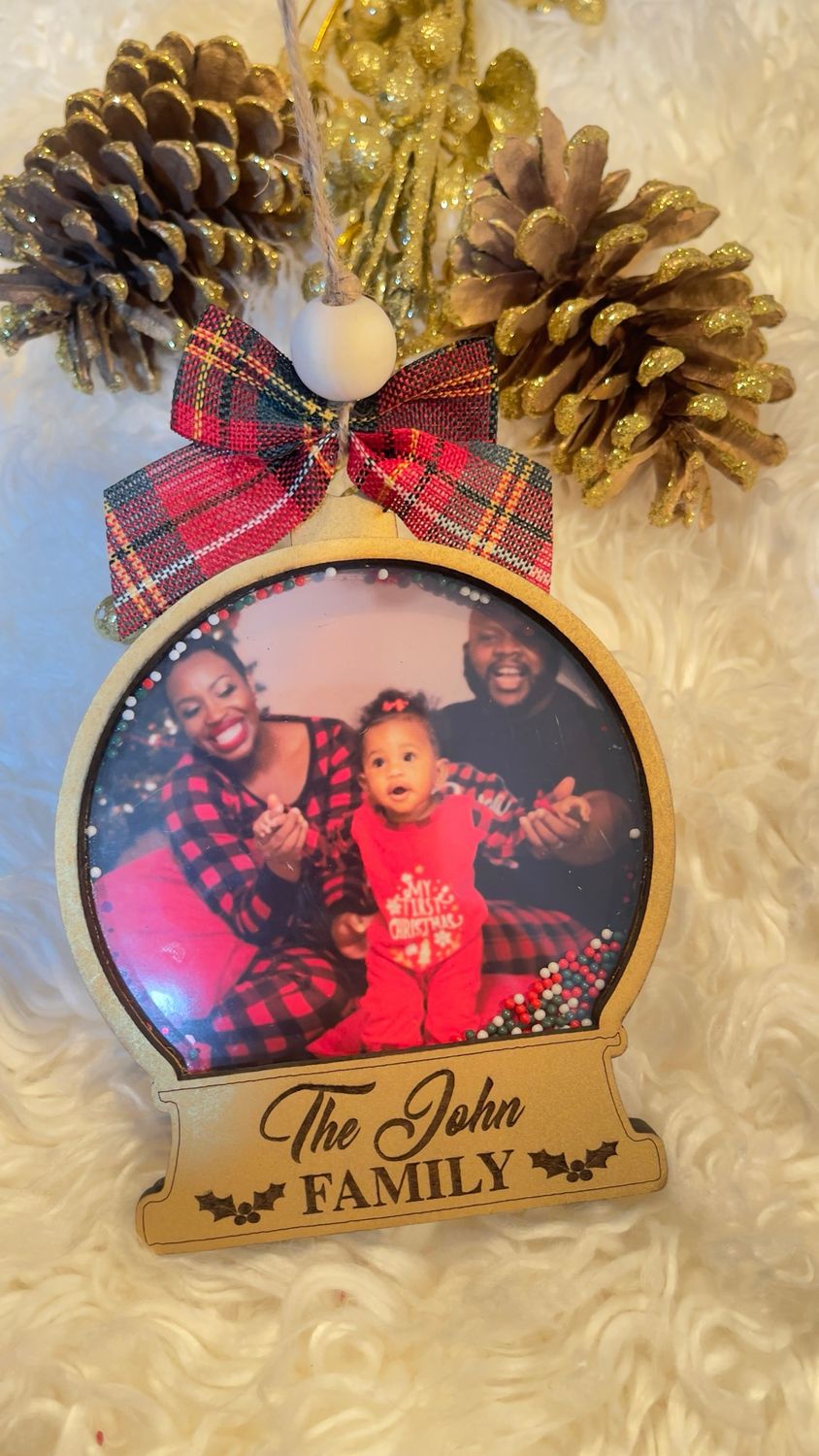 SNOW GLOBE SHAKER ORNAMENT WITH FAMILY PHOTO
