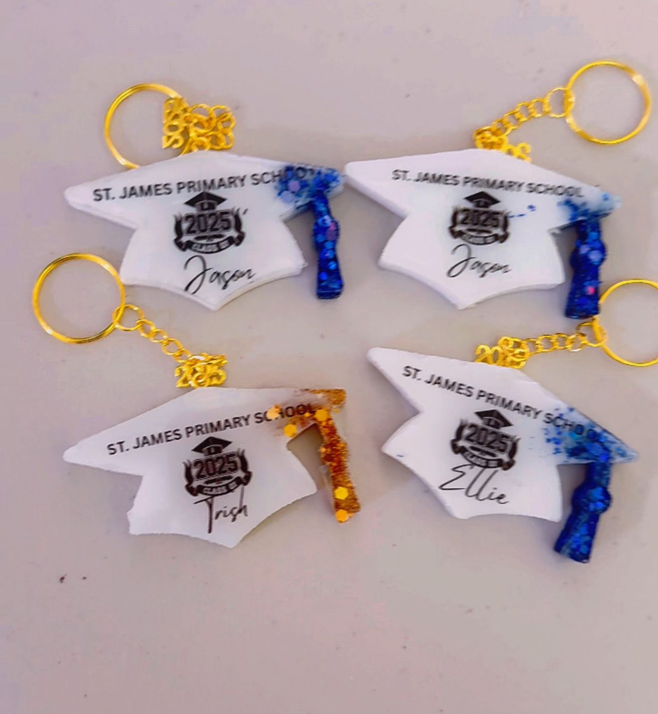 RESIN GRADUATION KEYCHAINS